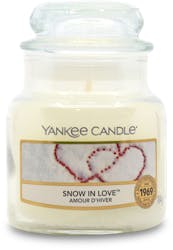 Yankee Candle Snow in Love Small Jar 104g